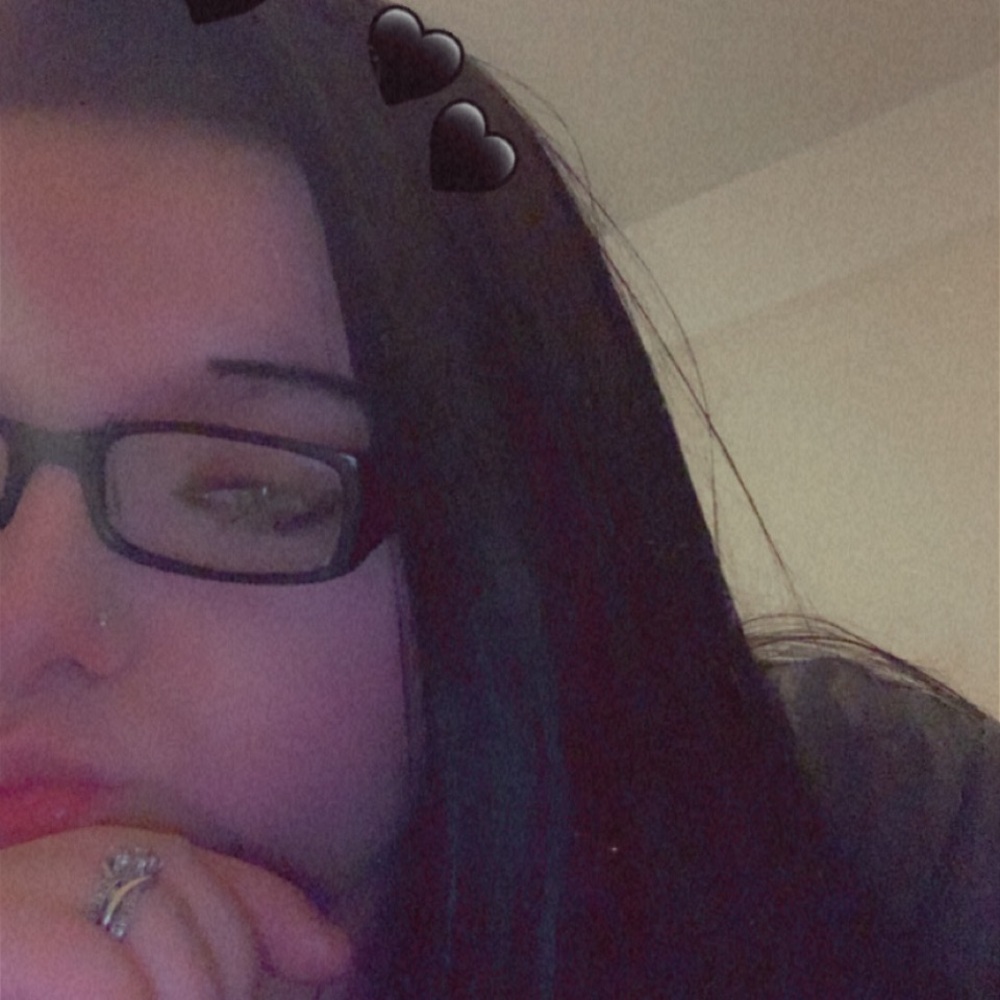 Meet your Posher, Alyssa